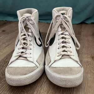 Size 7 - Nike Blazer Mid 77 Vintage White Black